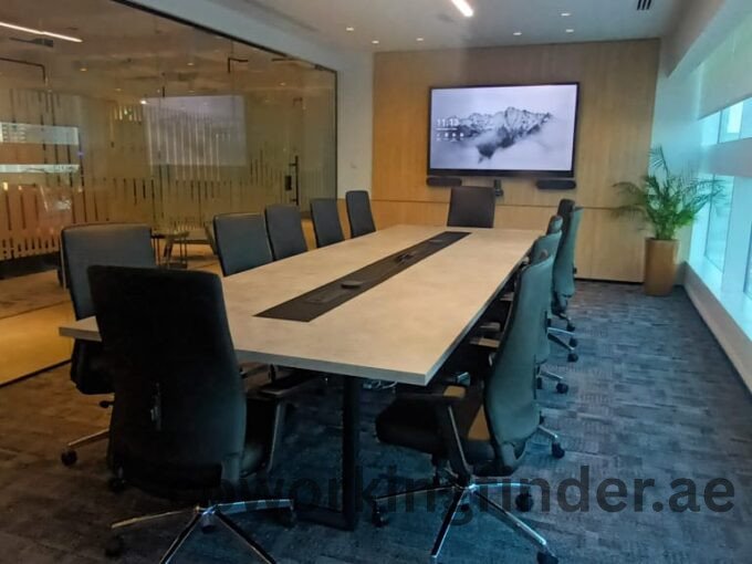 Dubai coworking space with modular seating arrangements