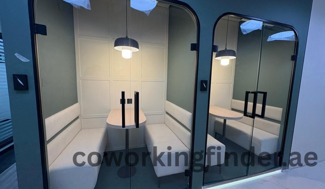Modern lounge area in Dubai coworking with stylish furniture