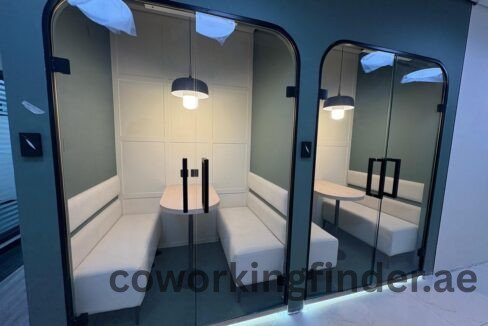 Modern lounge area in Dubai coworking with stylish furniture