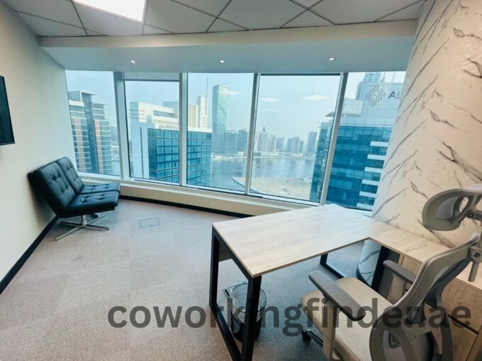 Meeting room in Dubai coworking with video conferencing tools