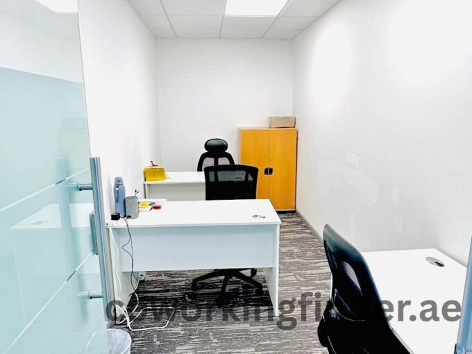 Shared workspace in Dubai coworking with collaborative seating arrangements