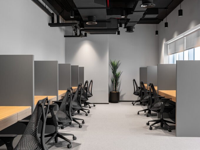 Private Desk, UNBOX Community, API Trio Tower